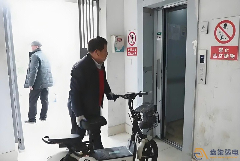 小區(qū)為什么安裝電瓶車進(jìn)電梯報警系統(tǒng)