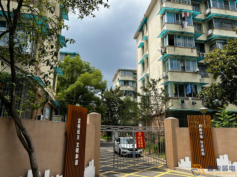 老舊小區(qū)道閘、監(jiān)控設(shè)施改造分享